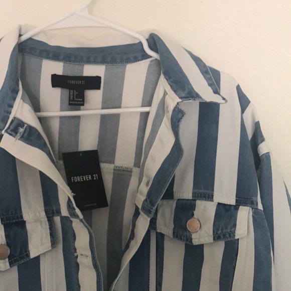 Striped Oversized Denim Jacket - Picture 2 of 5